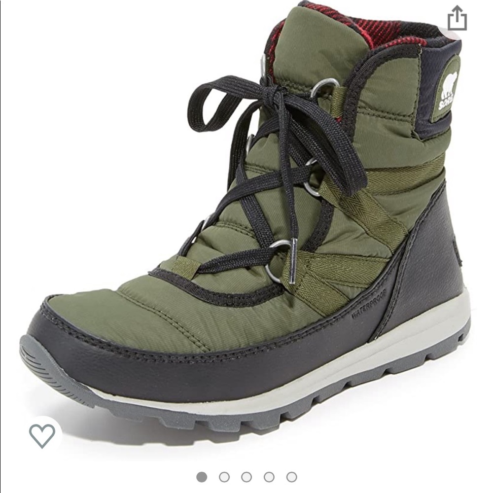 Sorel Whitney Short Lace Up Boots NWOT
